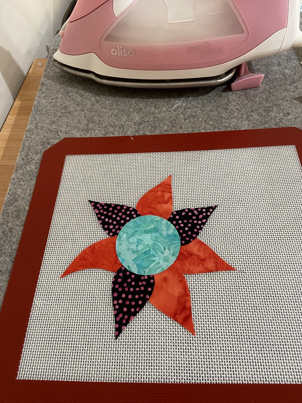 Silicone Applique Fusing Mat 29 x 26 cm