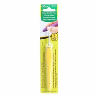 Clover Amour Crochet Hook - Size:  C  2.75 mm