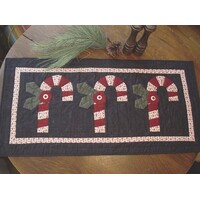 Twisted Peppermint Table Topper Pattern